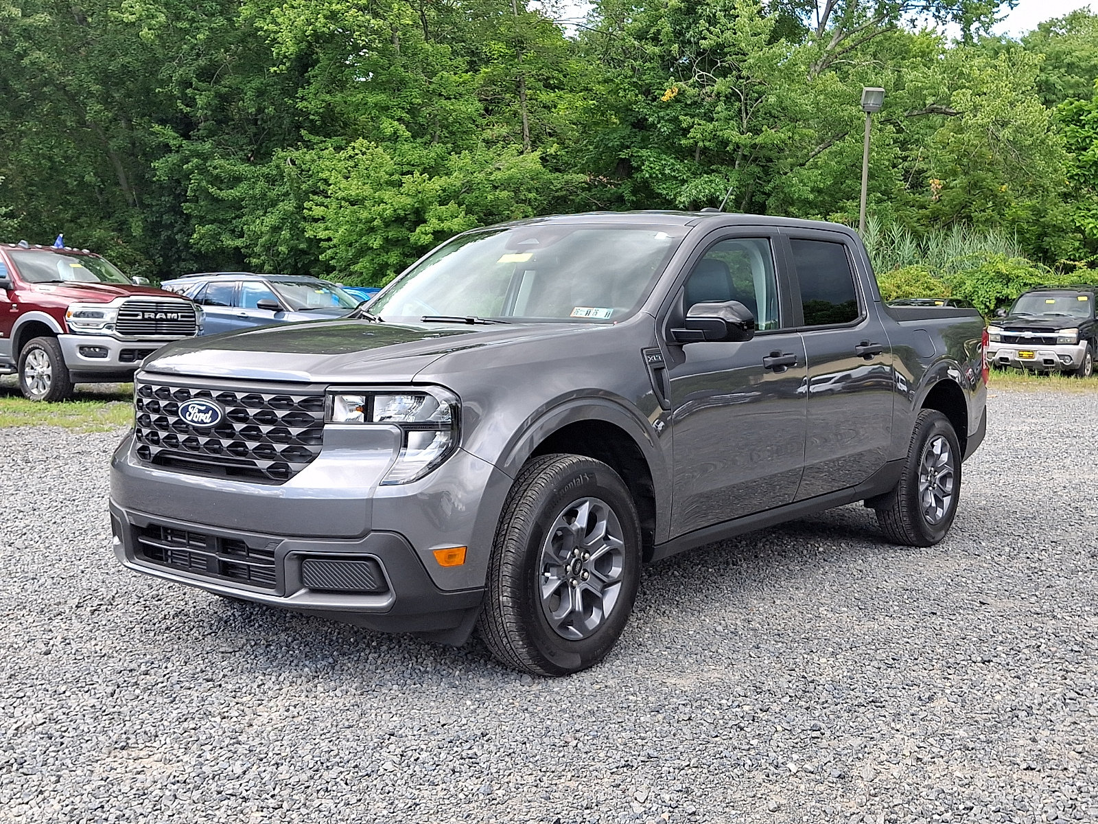 Certified 2025 Ford Maverick XLT w/ XLT Luxury Package AWD/4WD image 3