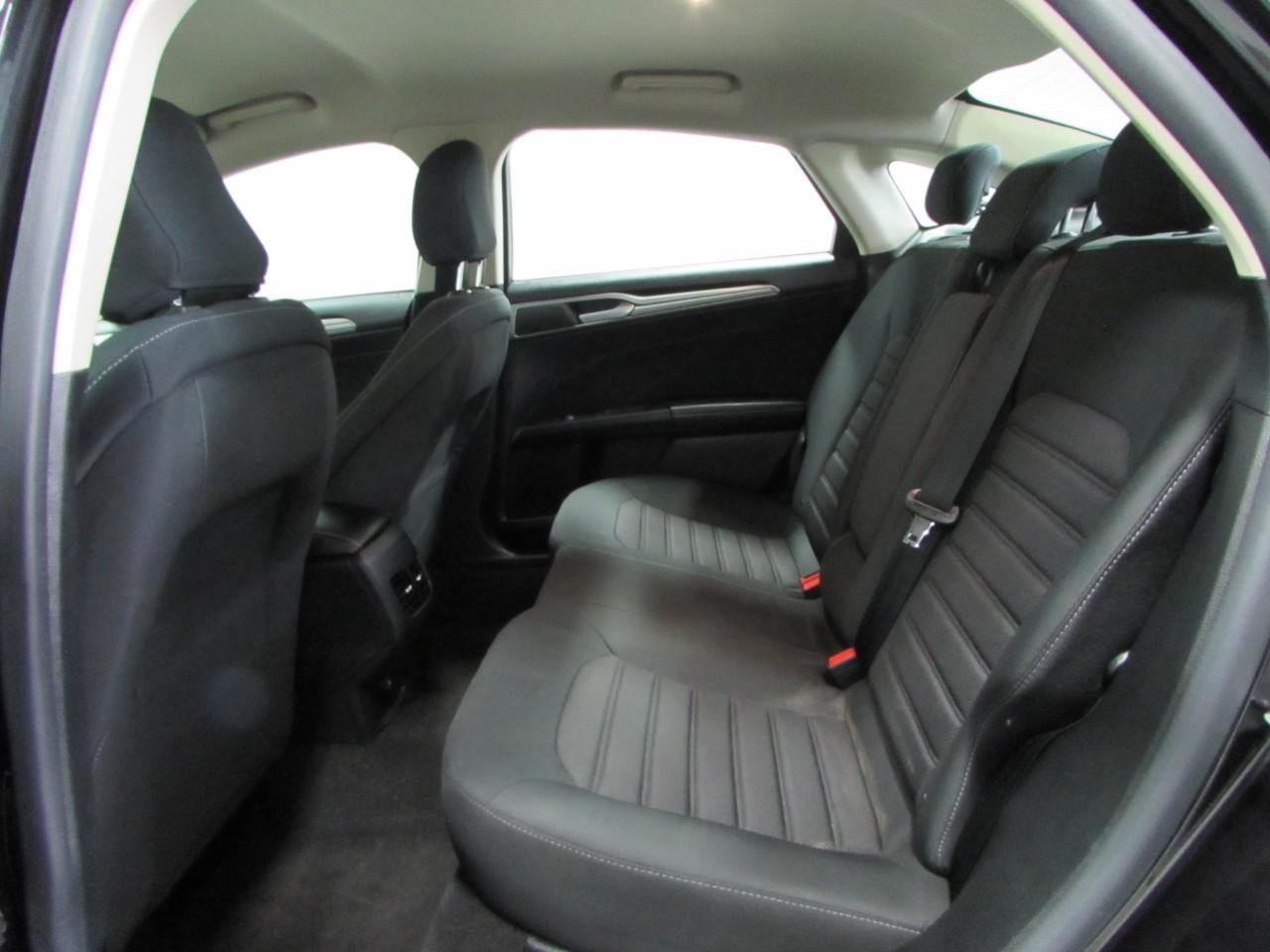 Certified 2020 Ford Fusion SE FWD image 14