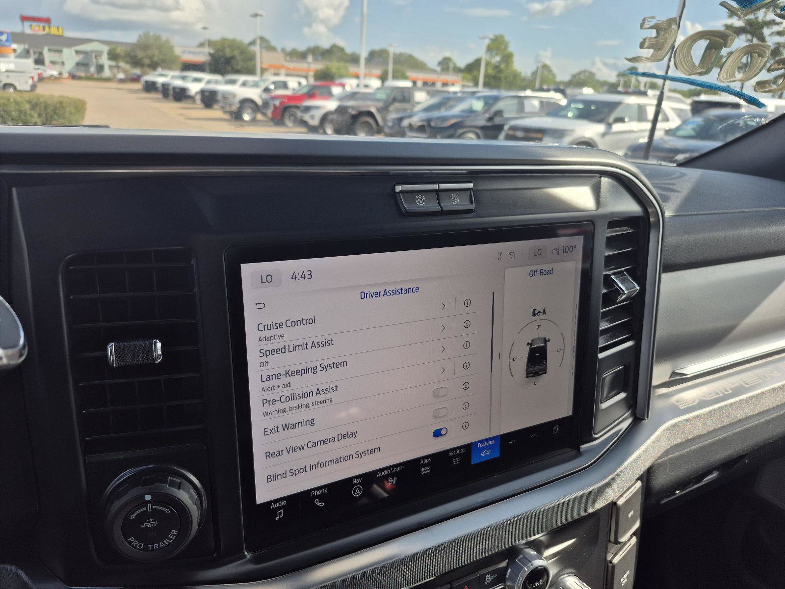 Certified 2025 Ford F250 Platinum AWD/4WD image 3
