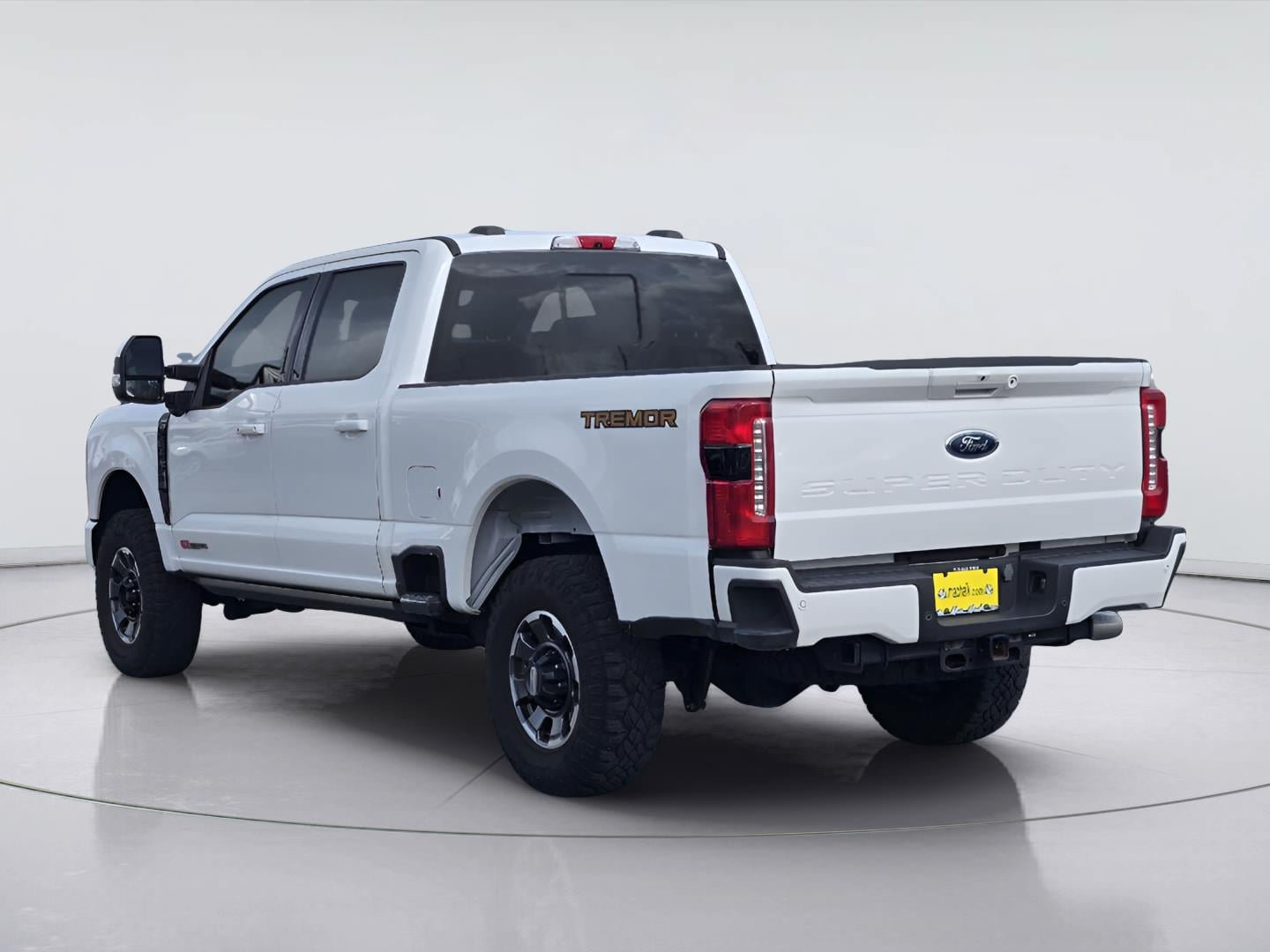 Certified 2023 Ford F250 Lariat w/ Lariat Ultimate Package AWD/4WD image 6