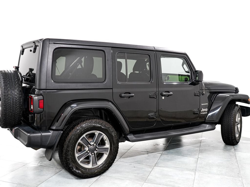Used 2020 Jeep Wrangler Unlimited Sahara w/ Dual Top Group AWD/4WD image 7