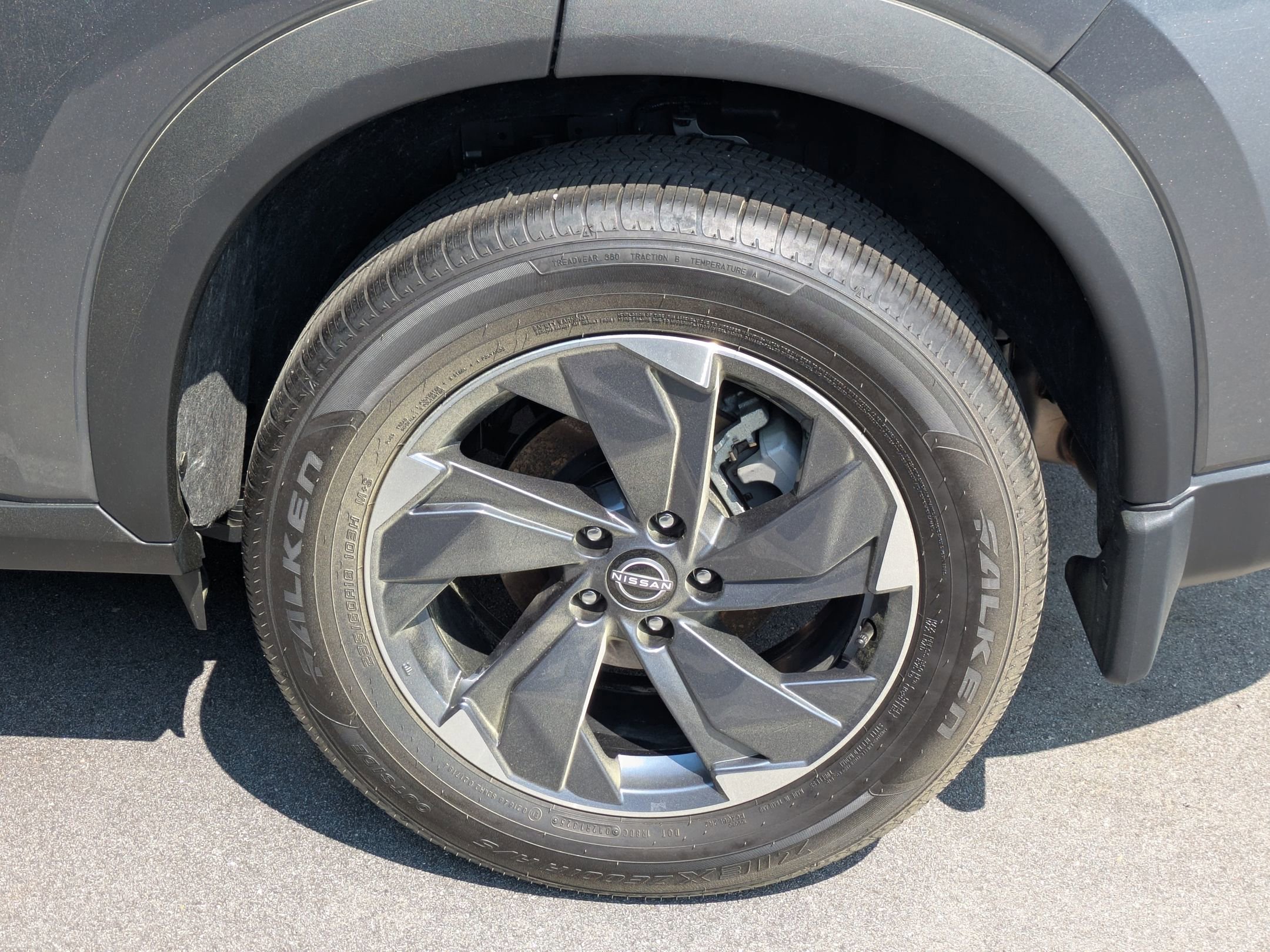 Used 2026 Nissan Rogue SV FWD image 8