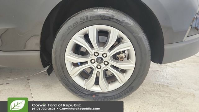 Certified 2024 Ford Edge Titanium image 16