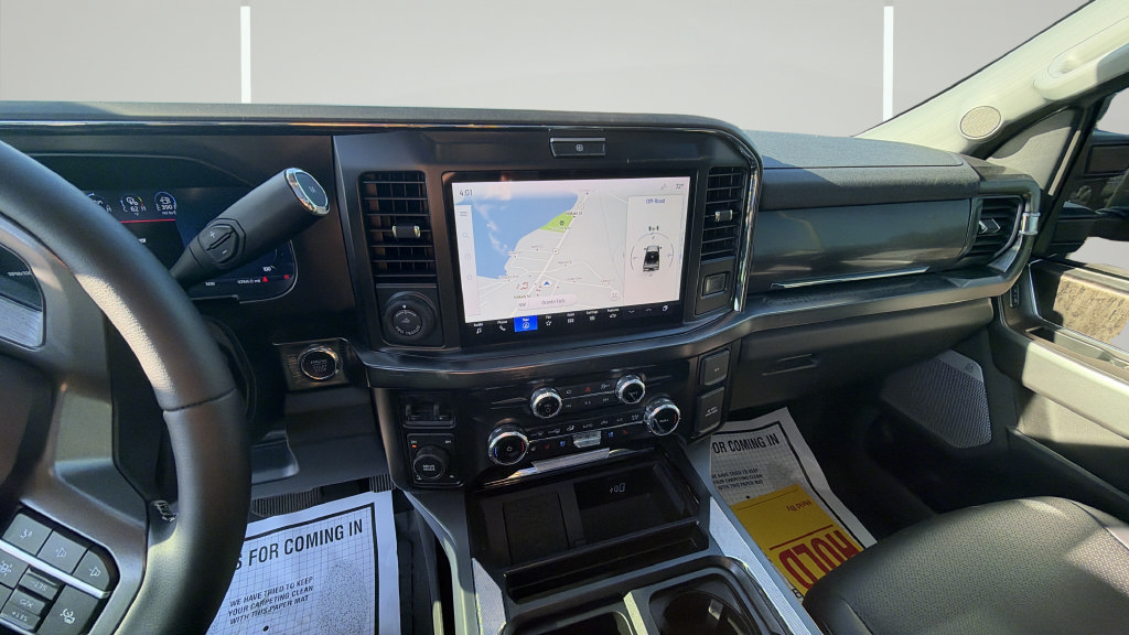 Certified 2025 Ford F250 Lariat w/ Lariat Ultimate Package AWD/4WD image 14