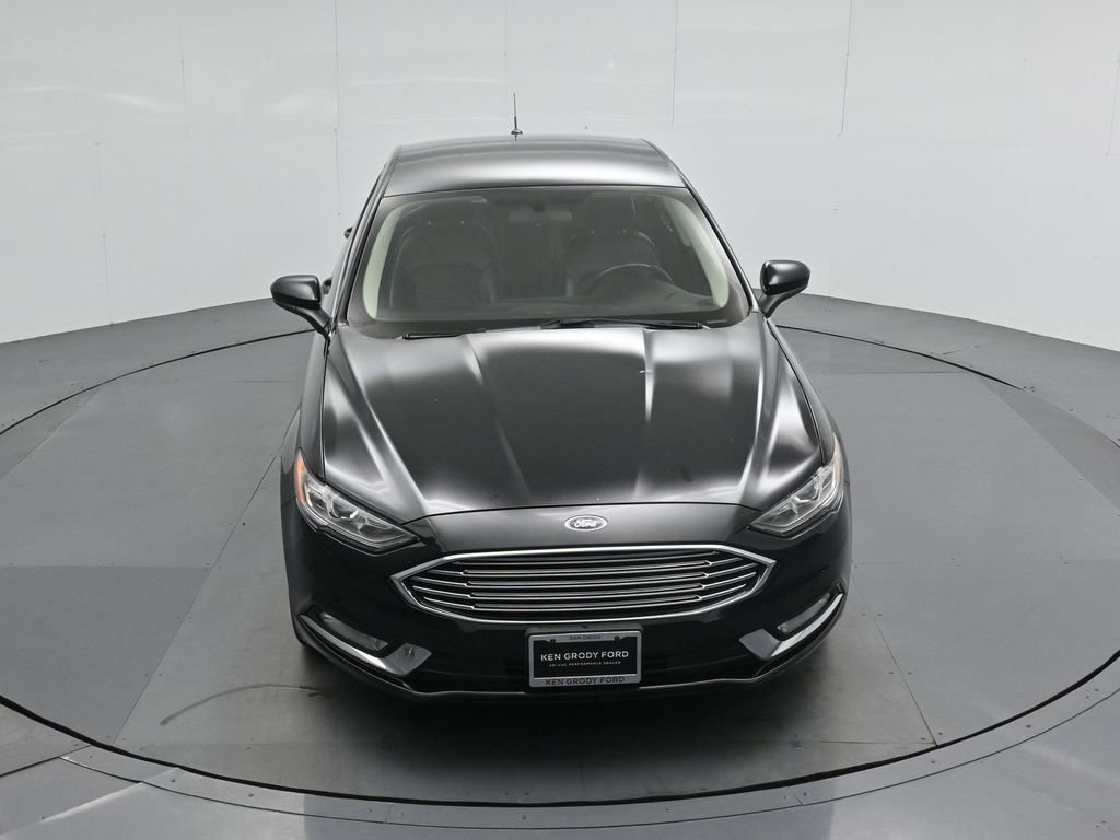 Certified 2017 Ford Fusion SE w/ Equipment Group 201A FWD image 35