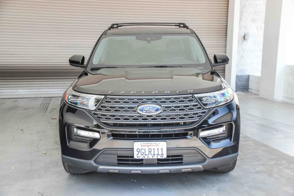 Certified 2023 Ford Explorer XLT w/ Equipment Group 202A RWD image 2