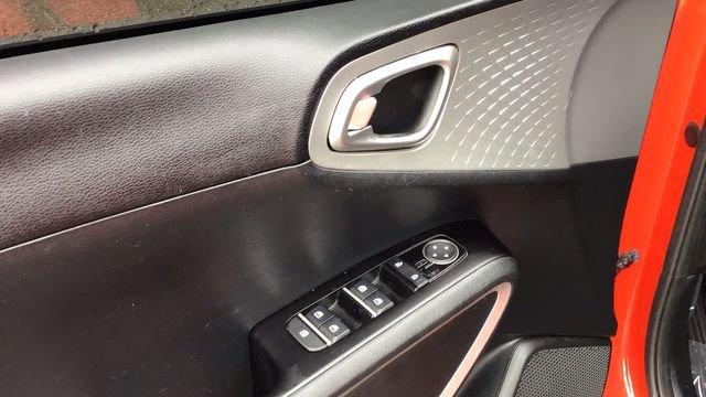 Used 2022 Kia Soul LX image 14