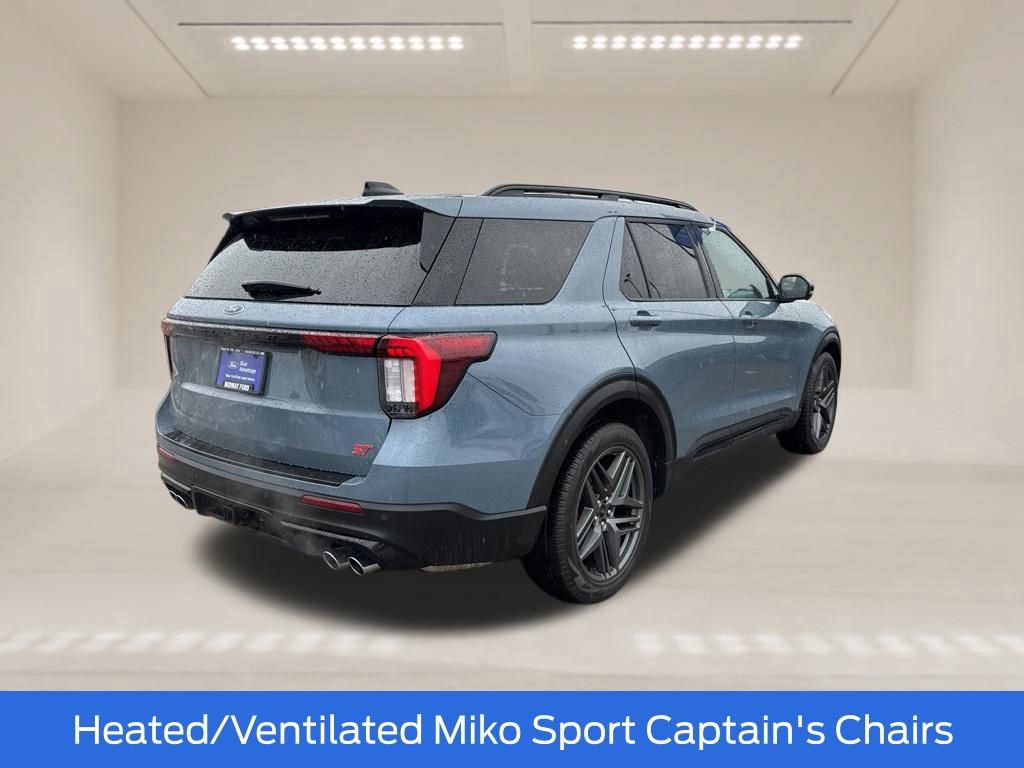 Certified 2025 Ford Explorer ST image 5