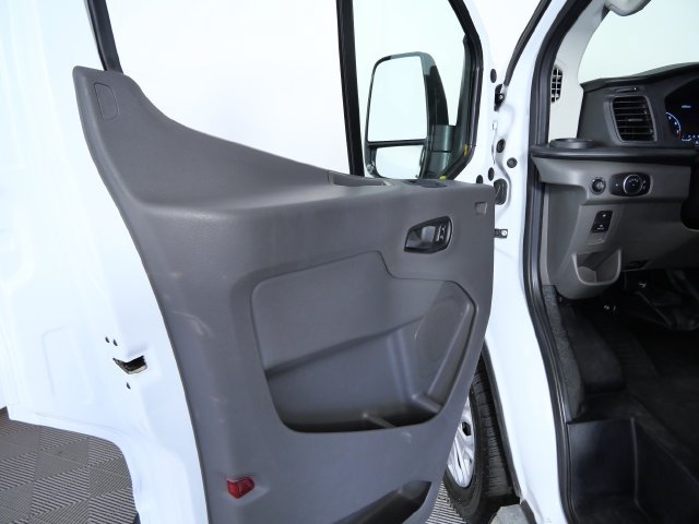 Certified 2025 Ford Transit 250 Low Roof w/ Exterior Upgrade Package RWD image 14