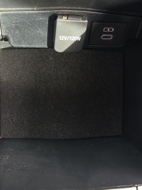 Used 2025 Toyota Corolla LE image 30