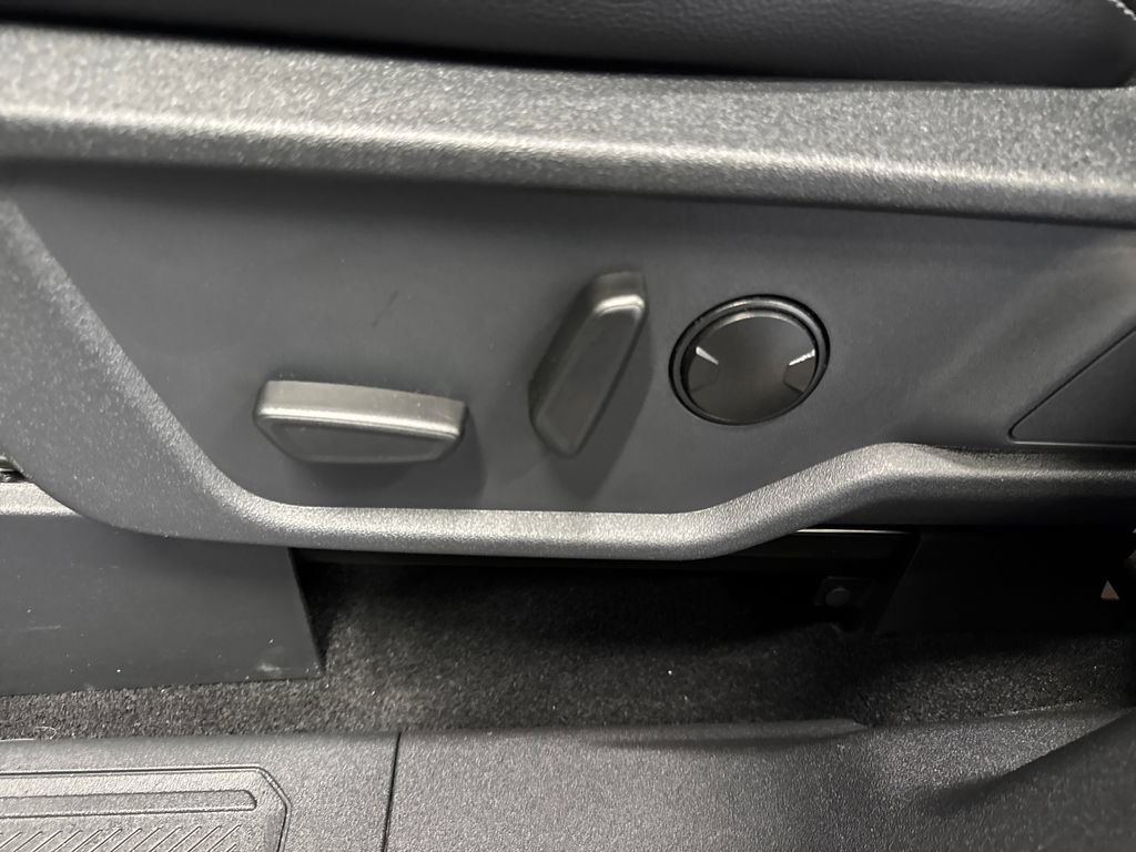 Certified 2025 Ford Bronco Outer Banks AWD/4WD image 35