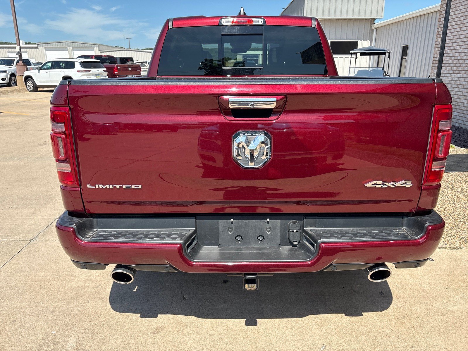 Used 2022 RAM 1500 Limited w/ Body Color Bumper Group AWD/4WD image 14