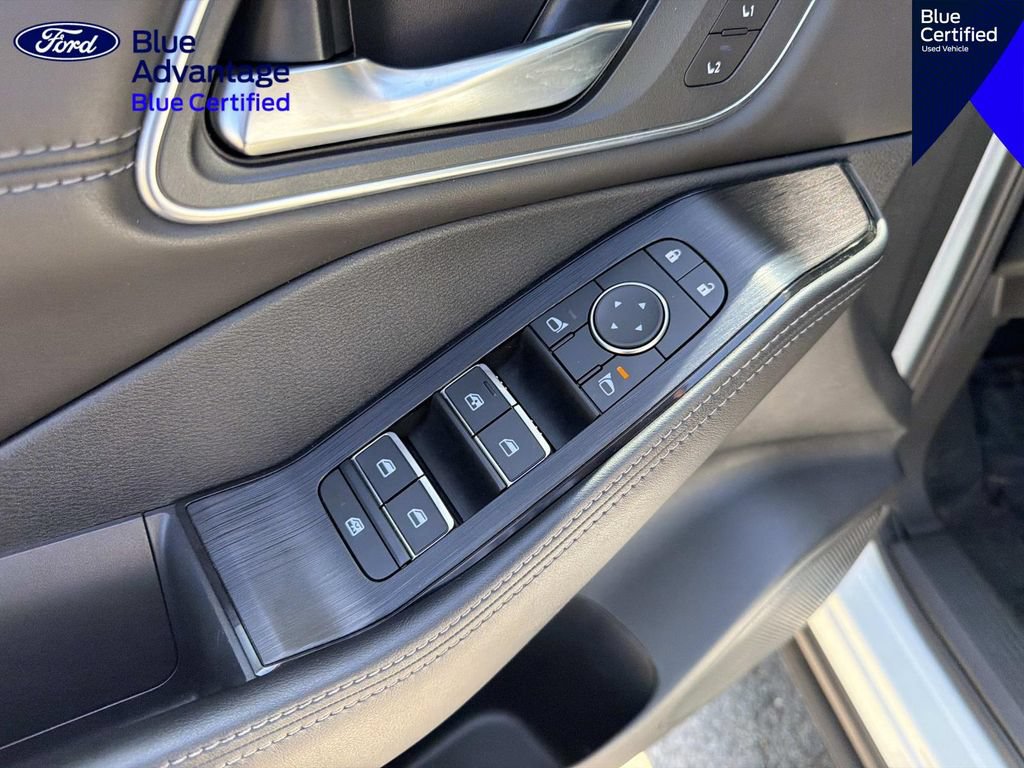 Used 2023 Nissan Rogue Platinum FWD image 15