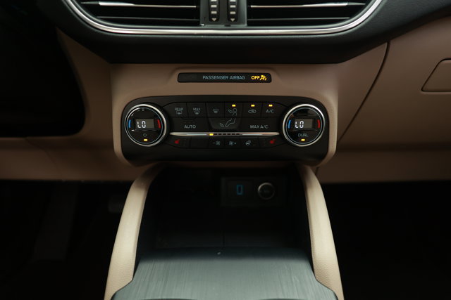 Certified 2020 Ford Escape Titanium AWD/4WD image 14