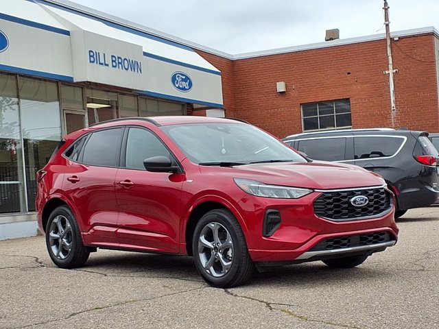 Certified 2024 Ford Escape ST-Line w/ Tech Pack #1 AWD/4WD image 1