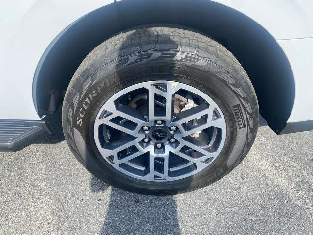 Certified 2025 Ford Expedition Active AWD/4WD image 34