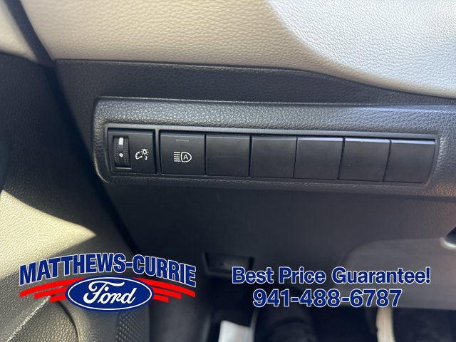 Used 2025 Toyota Corolla LE w/ LE Premium Package FWD image 23