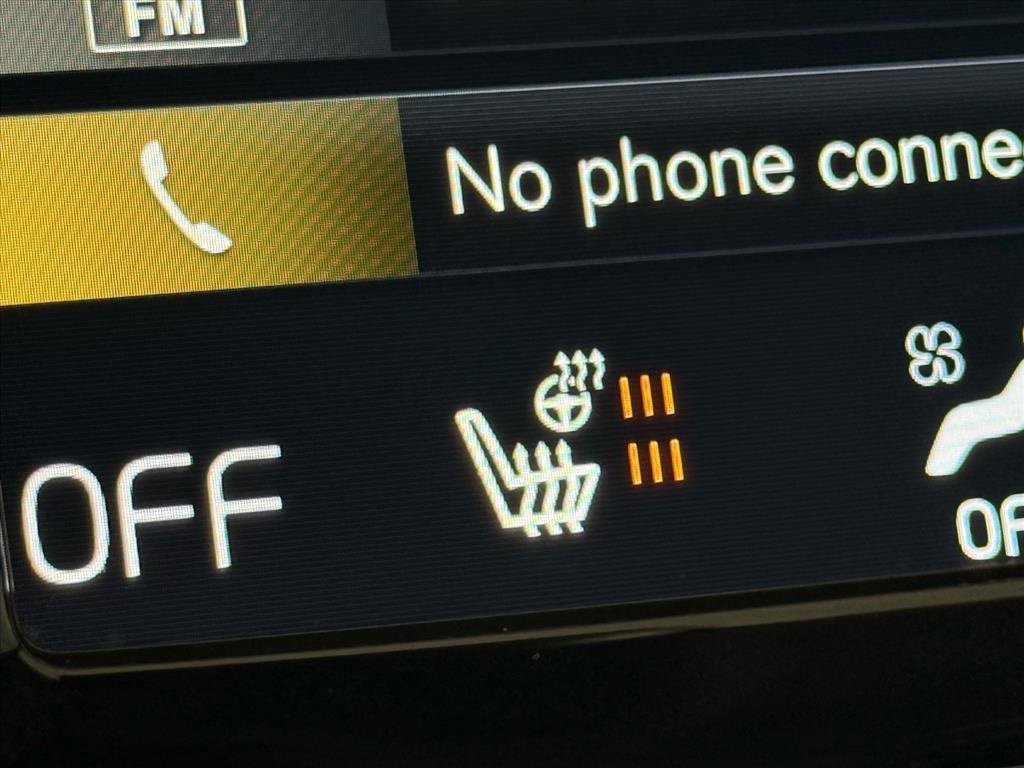 Used 2022 Volvo XC90 T5 Momentum image 22