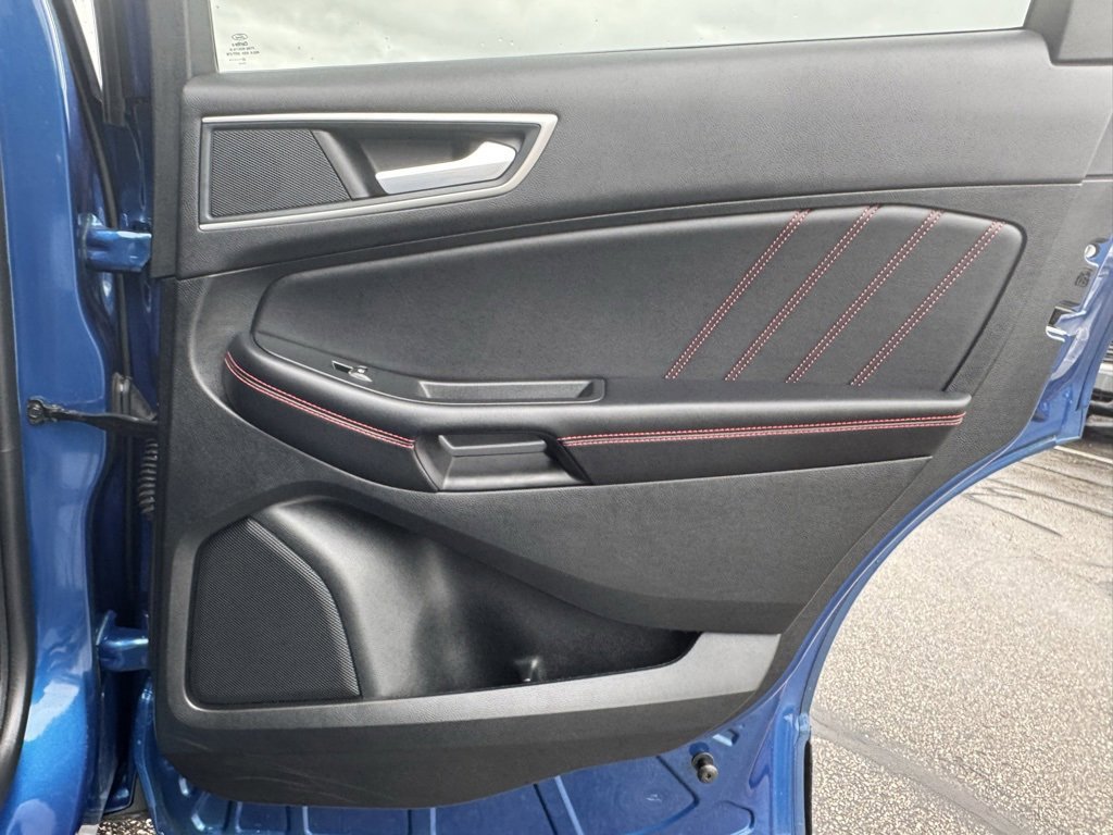 Certified 2024 Ford Edge ST-Line image 27
