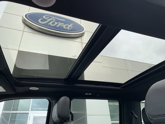 Certified 2022 Ford F150 Platinum w/ Equipment Group 701A High AWD/4WD image 35