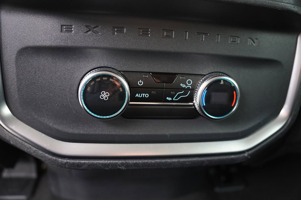 Certified 2025 Ford Expedition Max Active image 20
