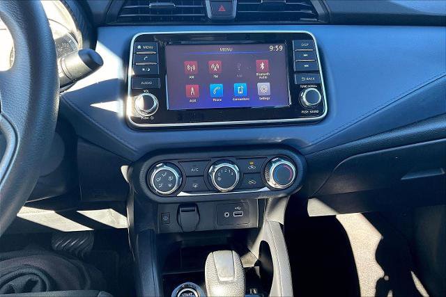 Used 2023 Nissan Versa SV image 6