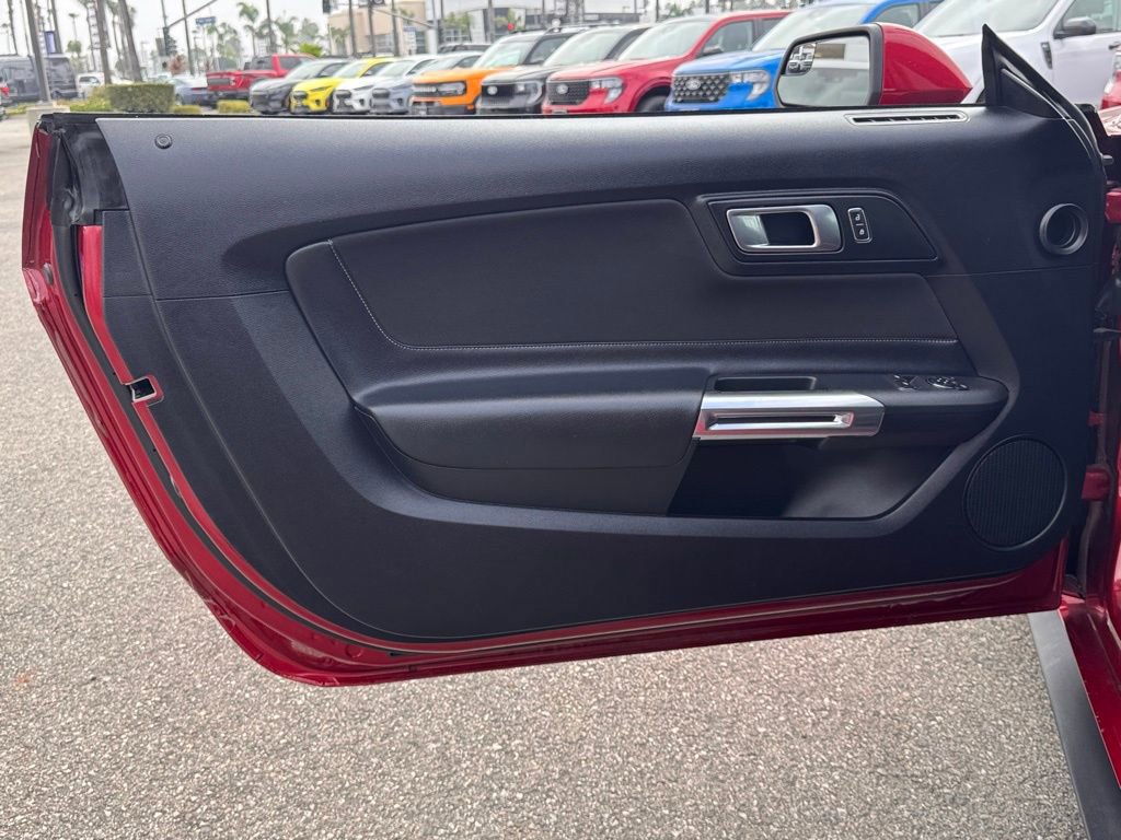 Certified 2019 Ford Mustang Coupe RWD image 15