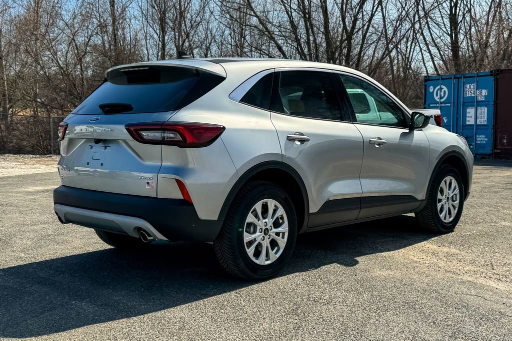 Certified 2023 Ford Escape Active AWD/4WD image 3