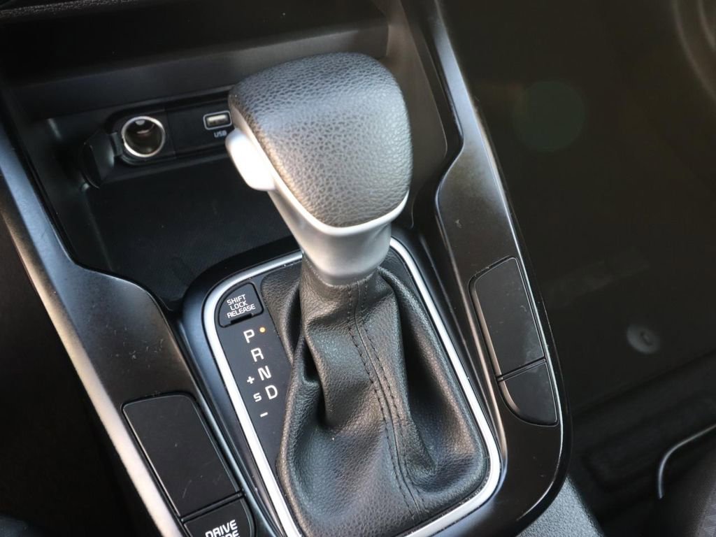 Used 2025 Kia Soul LX w/ LX Technology Package image 21