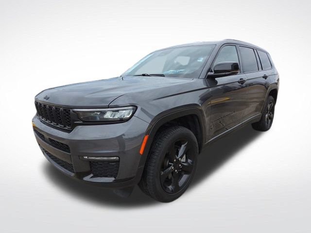 Used 2025 Jeep Grand Cherokee L Limited w/ Black Appearance Package RWD image 4