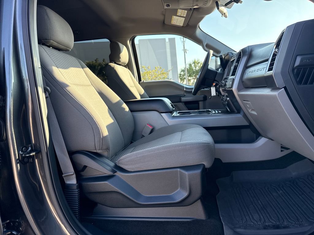 Certified 2017 Ford F250 XLT w/ XLT Premium Package image 26