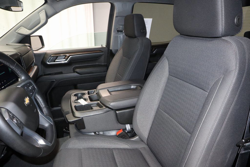 Used 2024 Chevrolet Silverado 1500 LT image 26