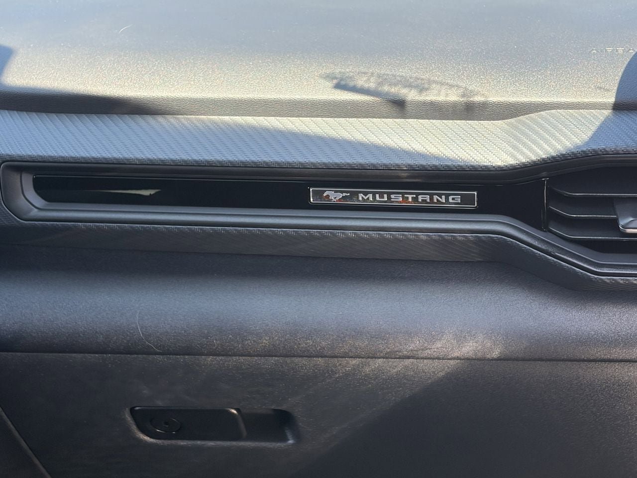 Certified 2025 Ford Mustang Coupe RWD image 17