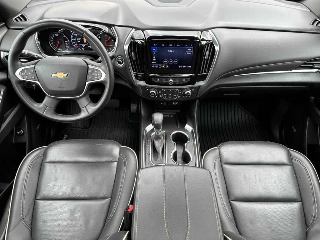Used 2023 Chevrolet Traverse Premier AWD/4WD image 12