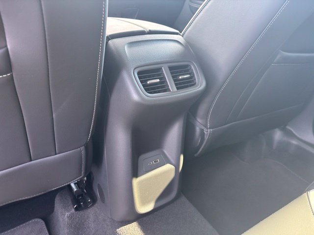 Used 2025 Buick Envision Sport Touring AWD/4WD image 32