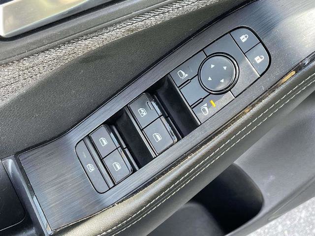 Used 2023 Nissan Rogue SV image 16