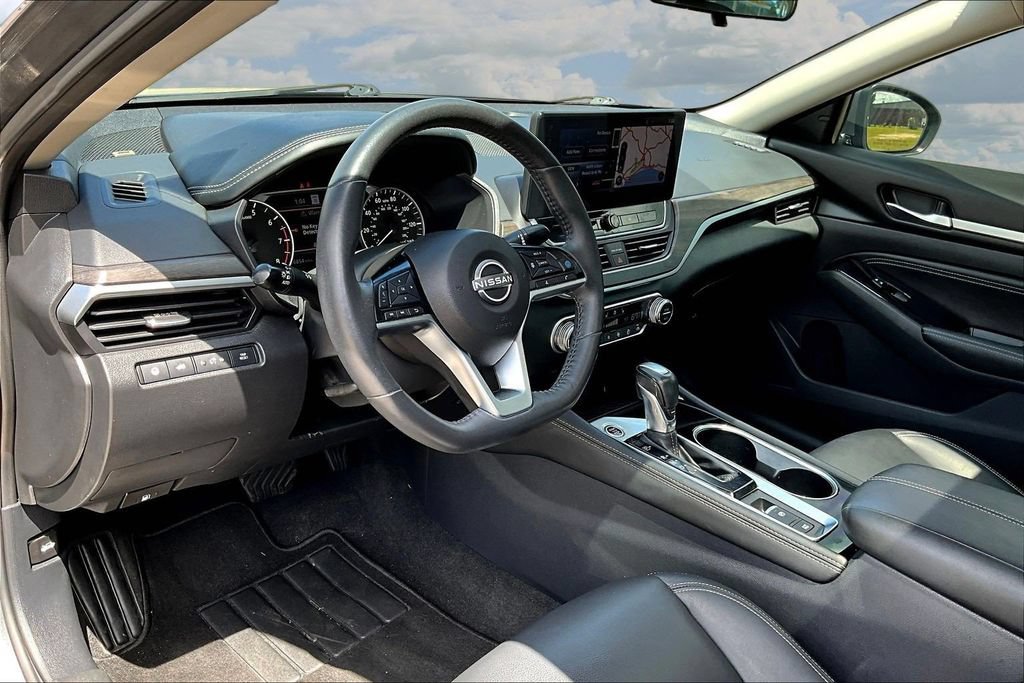 Used 2023 Nissan Altima 2.5 SL FWD image 19