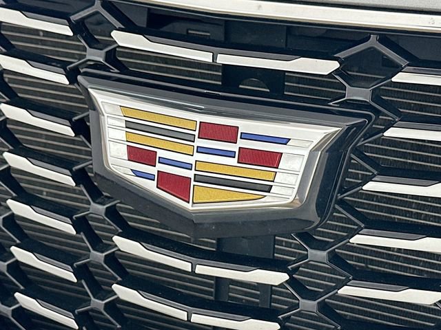 Used 2023 Cadillac XT4 Luxury w/ Cold Weather Package image 23