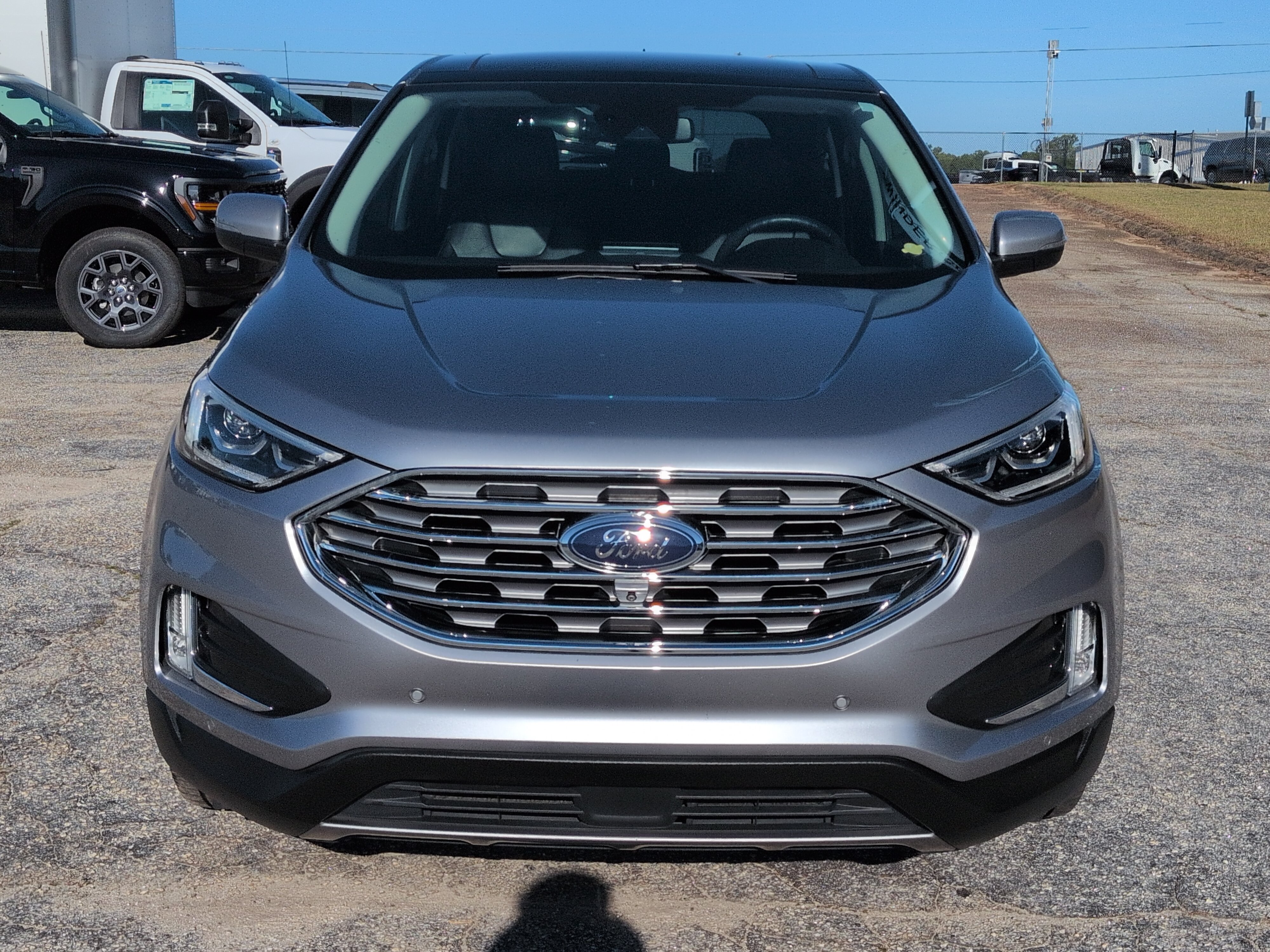 Certified 2022 Ford Edge Titanium w/ Equipment Group 301A AWD/4WD image 7