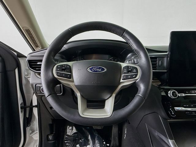 Certified 2023 Ford Explorer Limited w/ Limited Technology Package image 11
