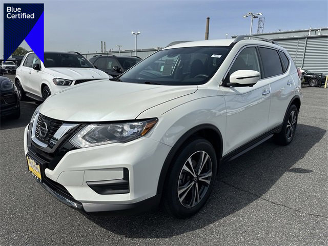 Used 2019 Nissan Rogue SV w/ Premium Package image 1