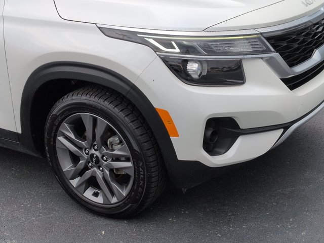 Used 2023 Kia Seltos S w/ Navigation Package FWD image 10