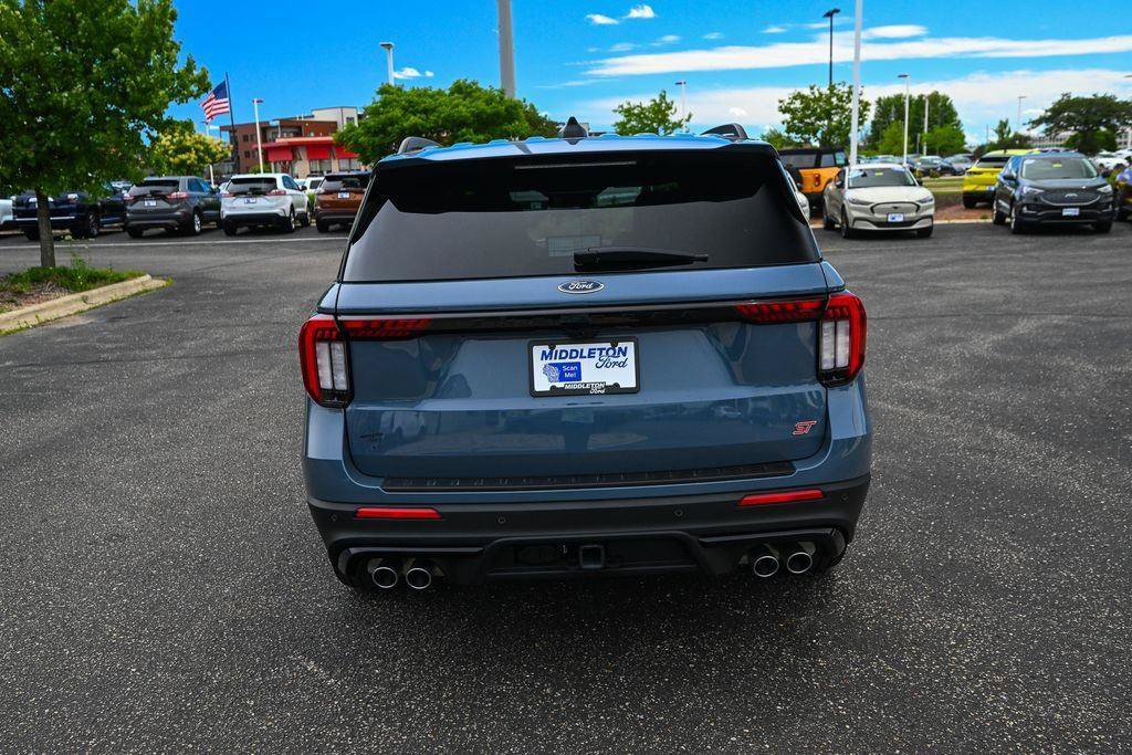 Certified 2026 Ford Explorer ST w/ Sun And Sound Package AWD/4WD image 6