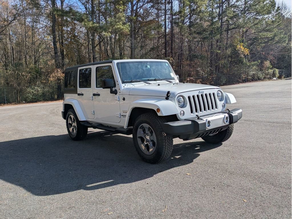 Used 2017 Jeep Wrangler Unlimited Sahara w/ Connectivity Group image 4
