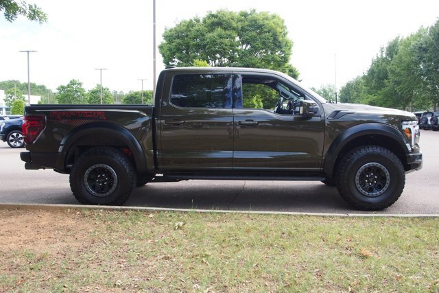 Certified 2025 Ford F150 Raptor AWD/4WD image 9