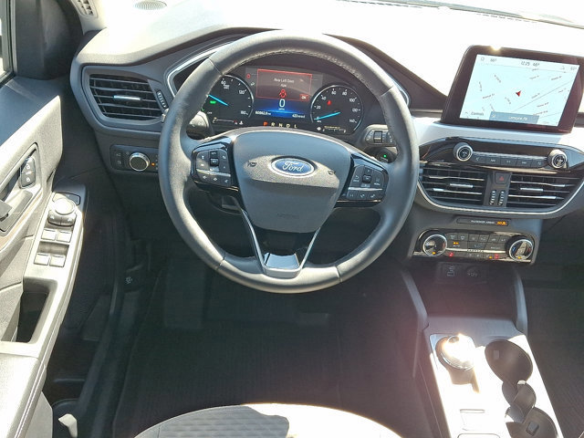 Certified 2022 Ford Escape SE w/ SE Sport Appearance Package image 11