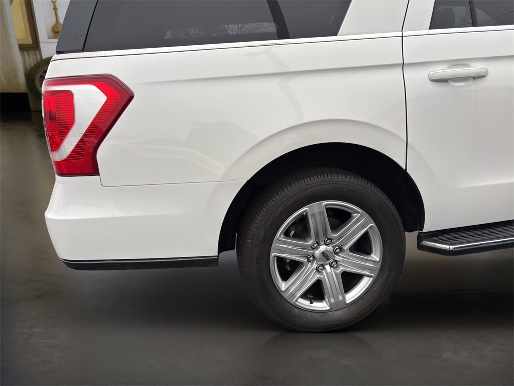 Certified 2021 Ford Expedition Max XLT image 5