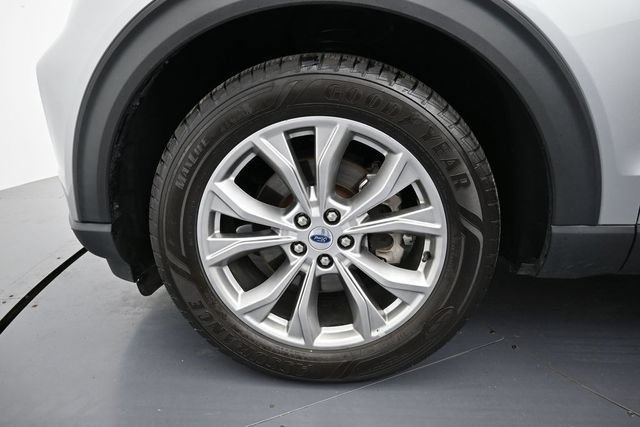 Certified 2023 Ford Explorer Limited w/ Equipment Group 301A RWD image 11