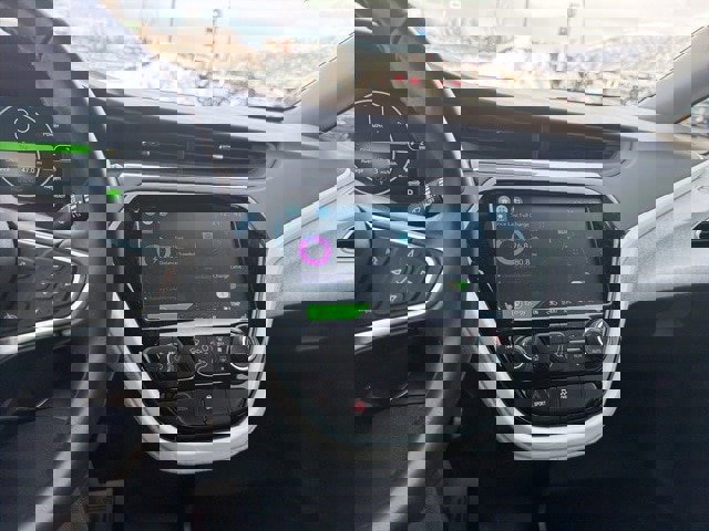 Used 2019 Chevrolet Bolt LT image 17