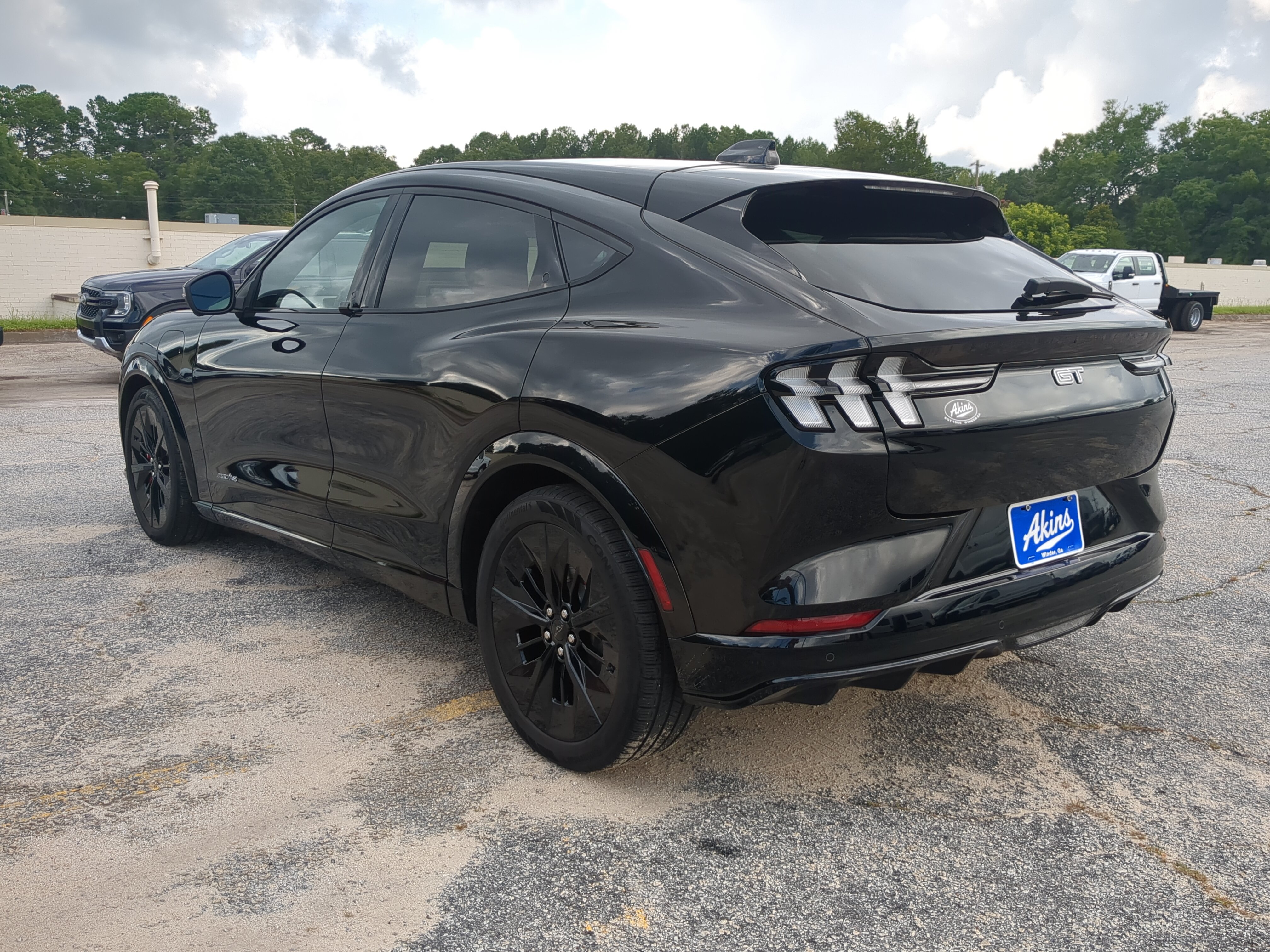 Certified 2025 Ford Mustang Mach-E GT AWD/4WD image 5